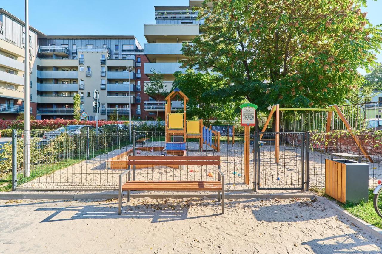 Nowa Teczowa Apartments Promenada Staromiejska By Noclegi Renters Wrocław Extérieur photo