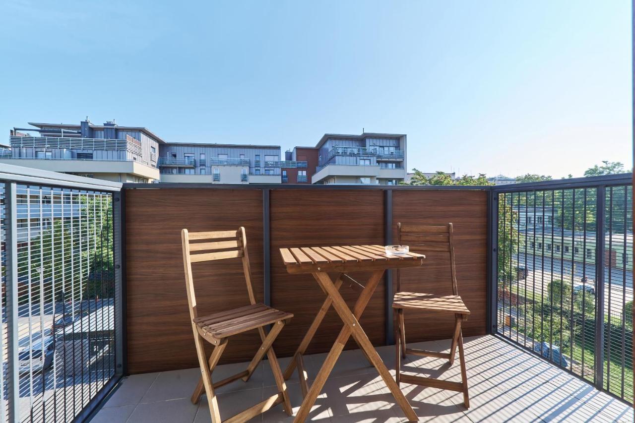 Nowa Teczowa Apartments Promenada Staromiejska By Noclegi Renters Wrocław Extérieur photo